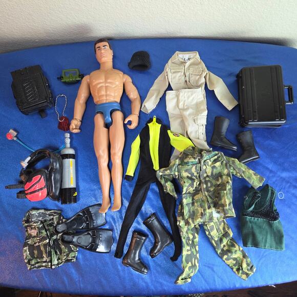 Vintage 1993 GI Joe Action Man Scuba Diver 1:6 Scale 12" Doll + Extras Bundle - Picture 2 of 12